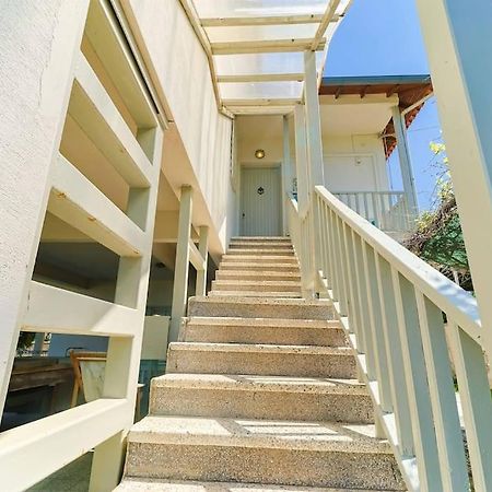 فيلا The Bright House By The Sea أفيتوس المظهر الخارجي الصورة