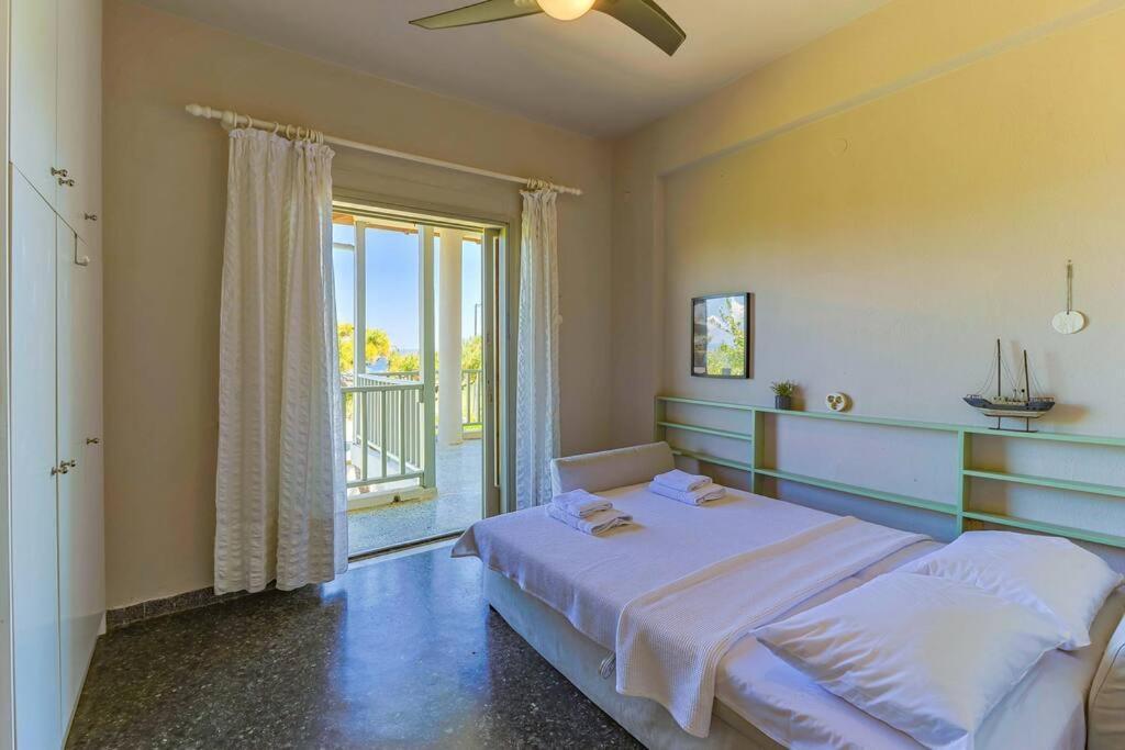 فيلا The Bright House By The Sea أفيتوس المظهر الخارجي الصورة