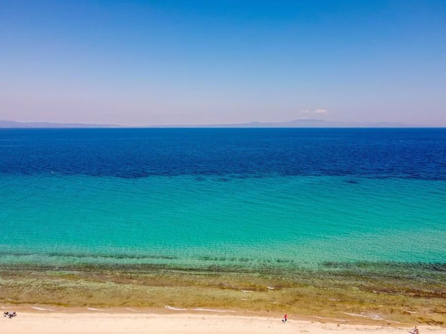 فيلا The Bright House By The Sea أفيتوس المظهر الخارجي الصورة